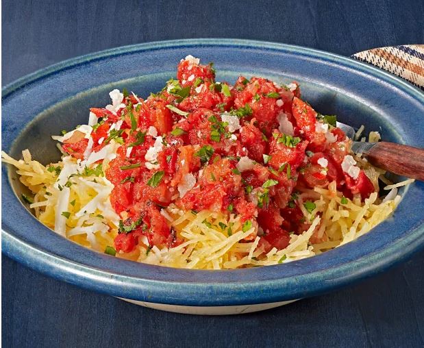 Tomato and Garlic Spaghetti Squash